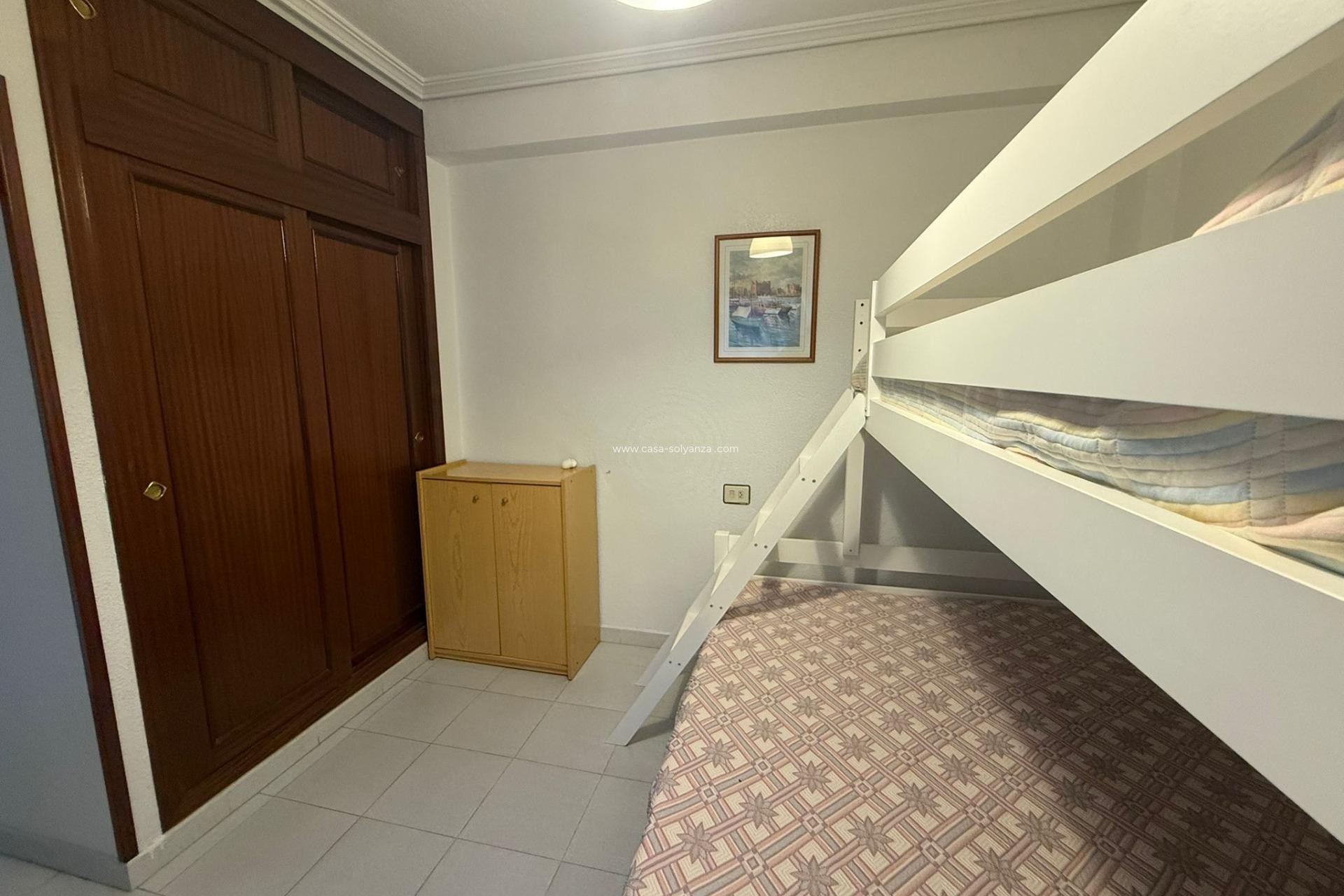 Resale - Apartment / flat - Torrevieja - Acequion