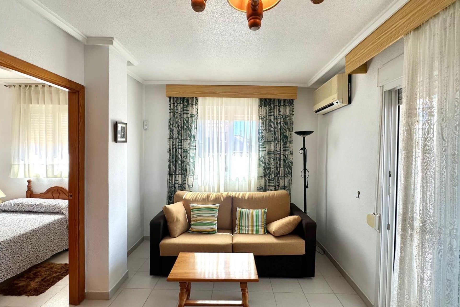 Resale - Apartment / flat - Torrevieja - Acequion