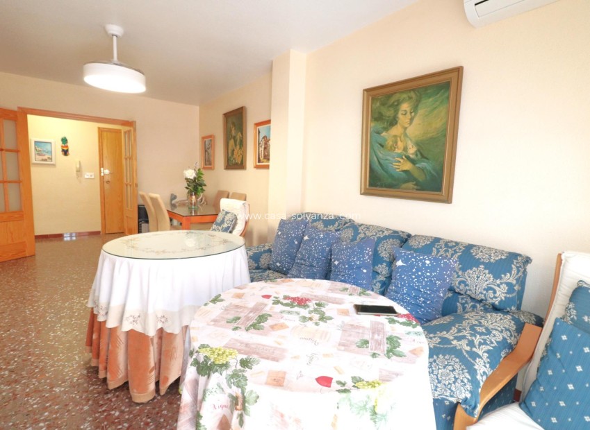 Resale - Apartment / flat - Torrevieja - Acequion