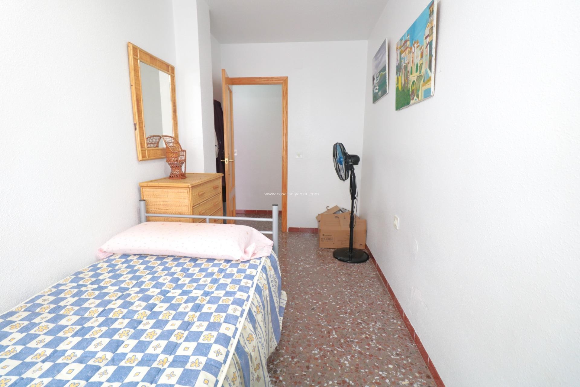 Resale - Apartment / flat - Torrevieja - Acequion