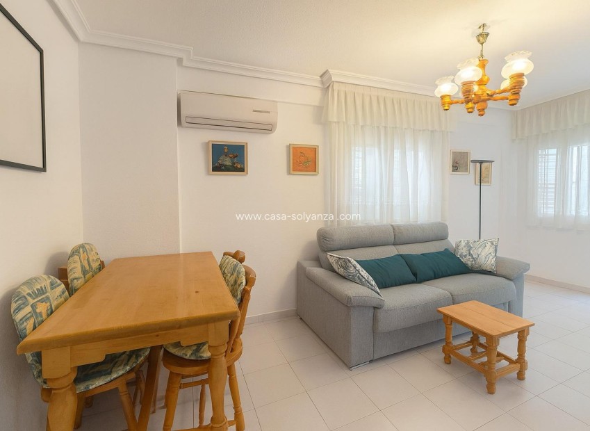 Resale - Apartment / flat - Torrevieja - Acequion