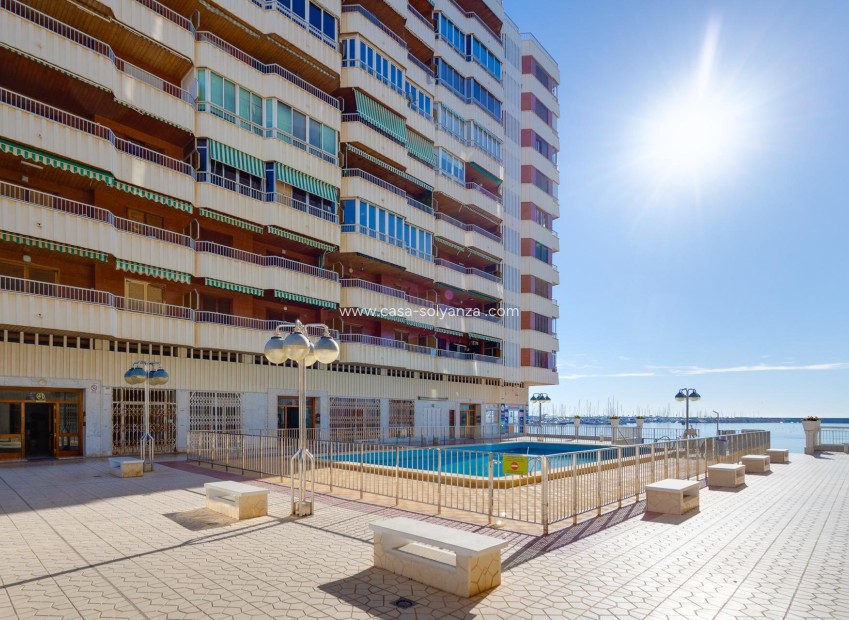 Resale - Apartment / flat - Torrevieja - Acequion