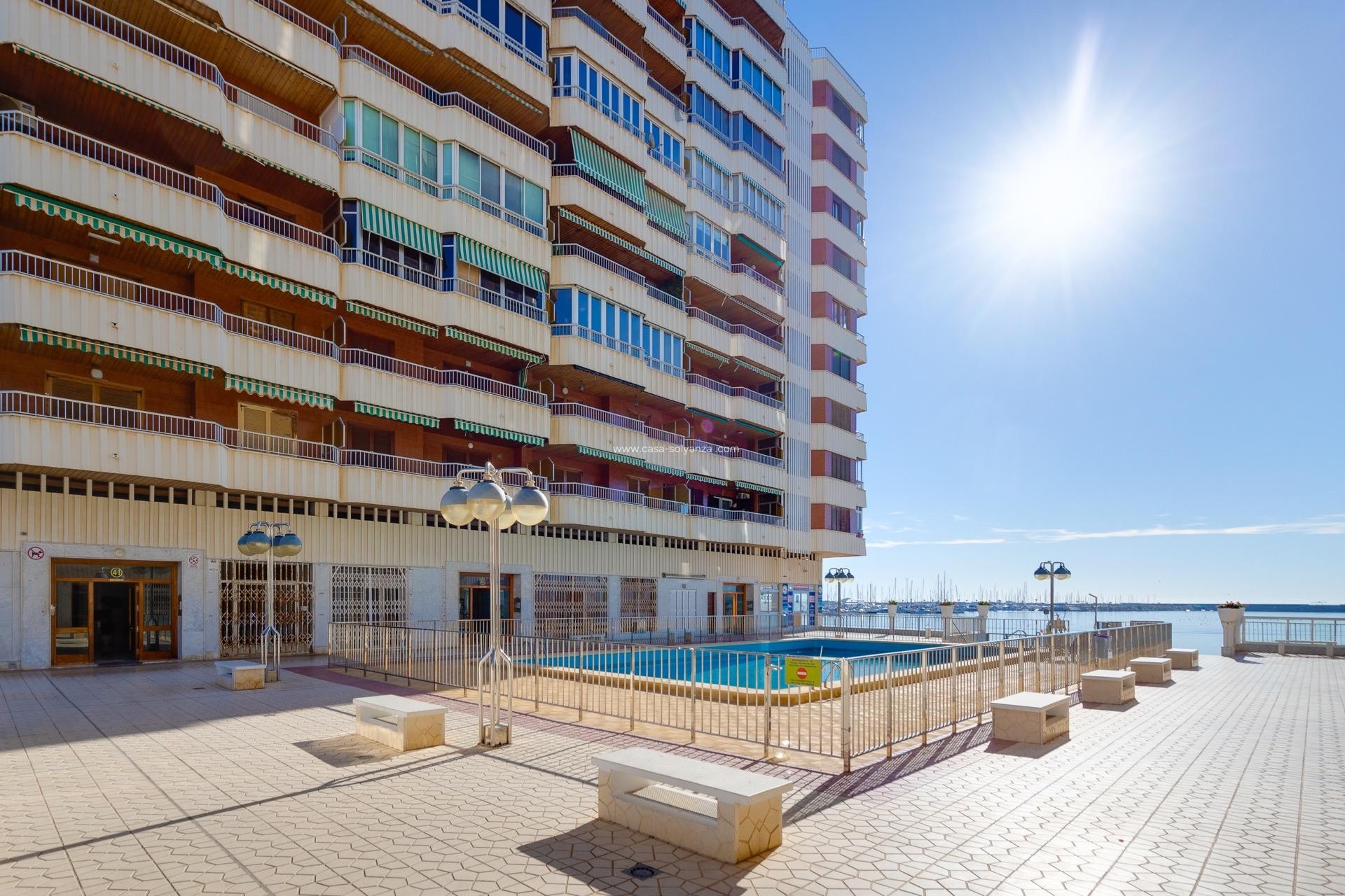 Resale - Apartment / flat - Torrevieja - Acequion