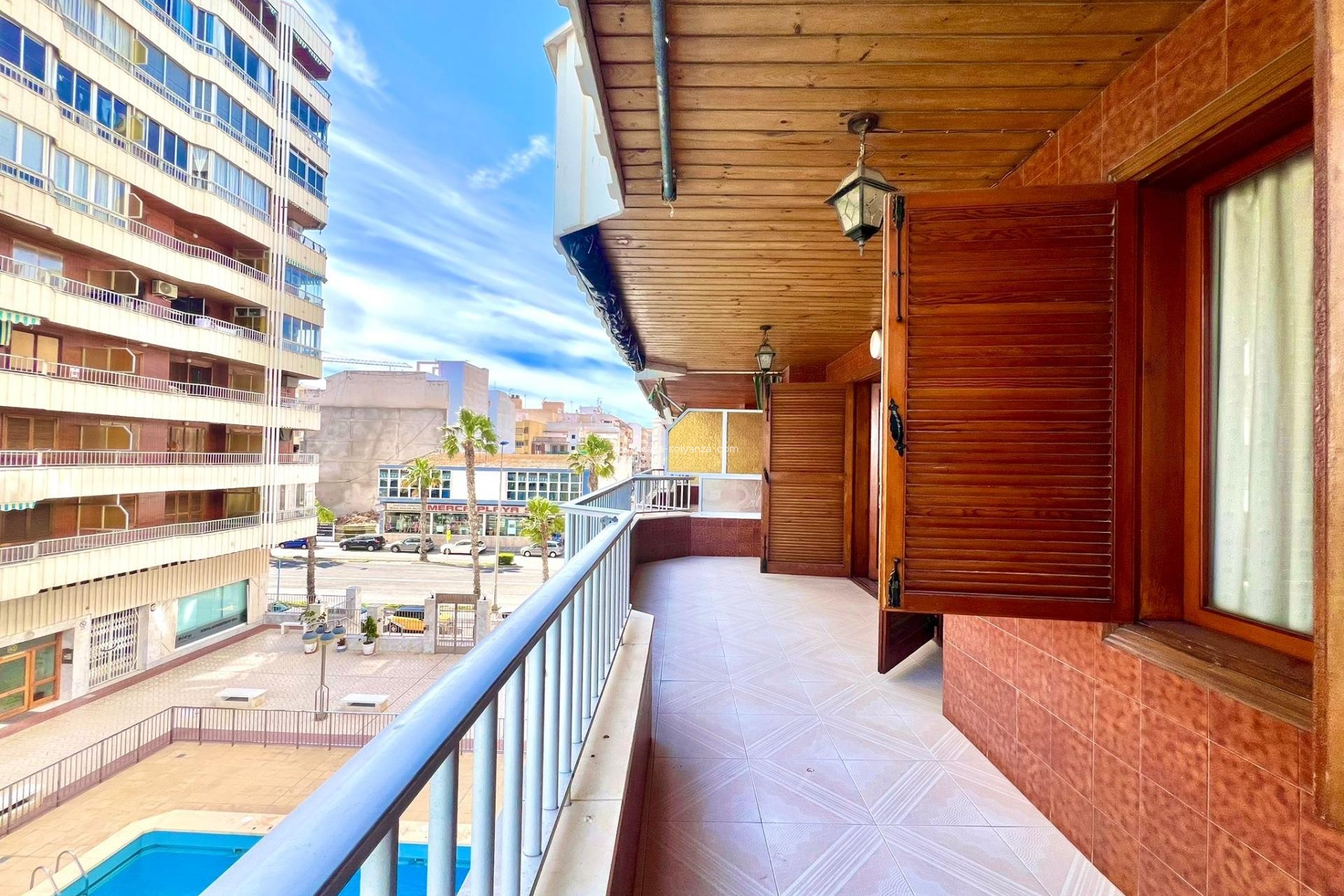 Resale - Apartment / flat - Torrevieja - Acequion