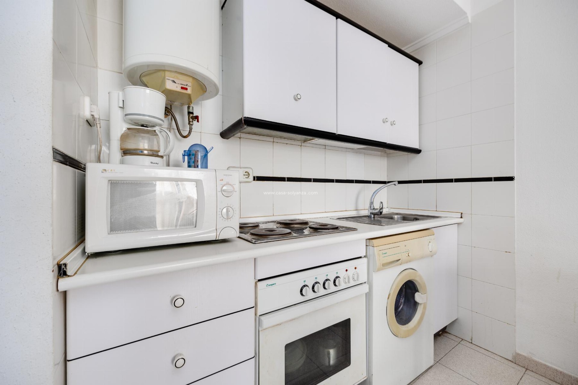 Resale - Apartment / flat - Torrevieja - Acequion