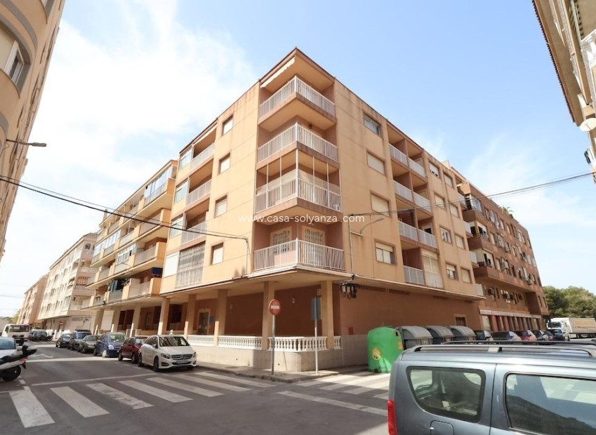 Resale - Apartment / flat - Torrevieja - Acequion