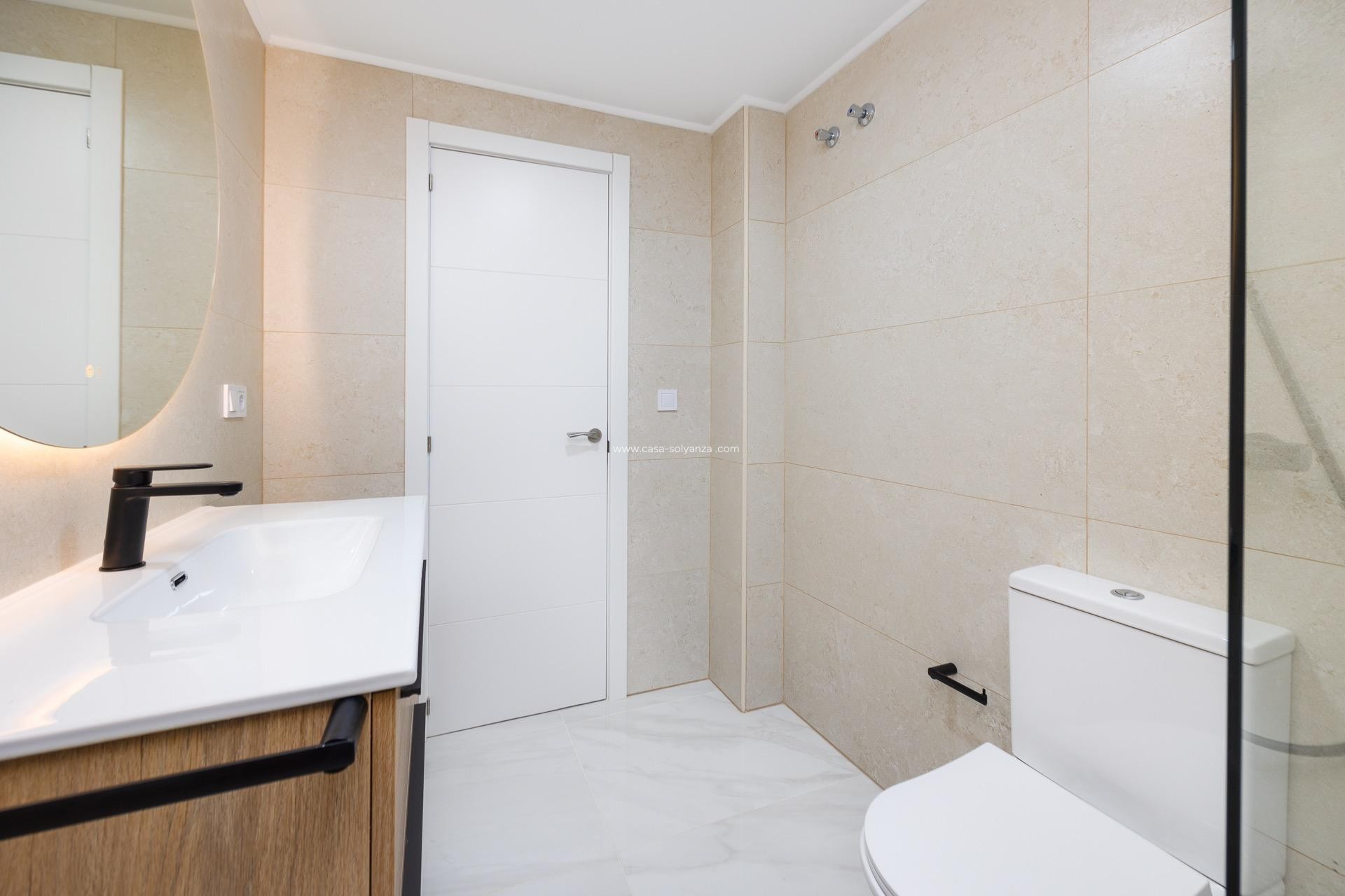 Resale - Apartment / flat - Torrevieja - Acequion