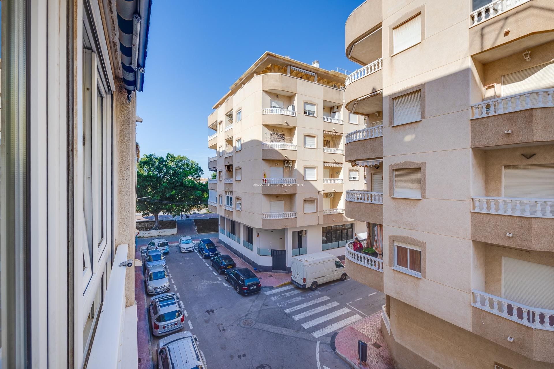 Resale - Apartment / flat - Torrevieja - Acequion