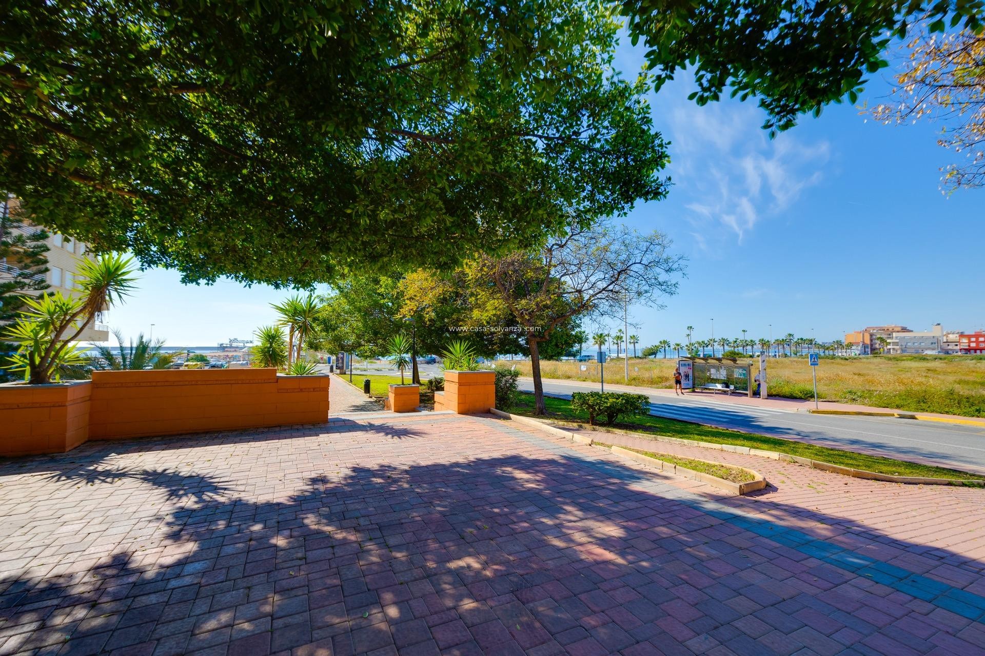 Resale - Apartment / flat - Torrevieja - Acequion