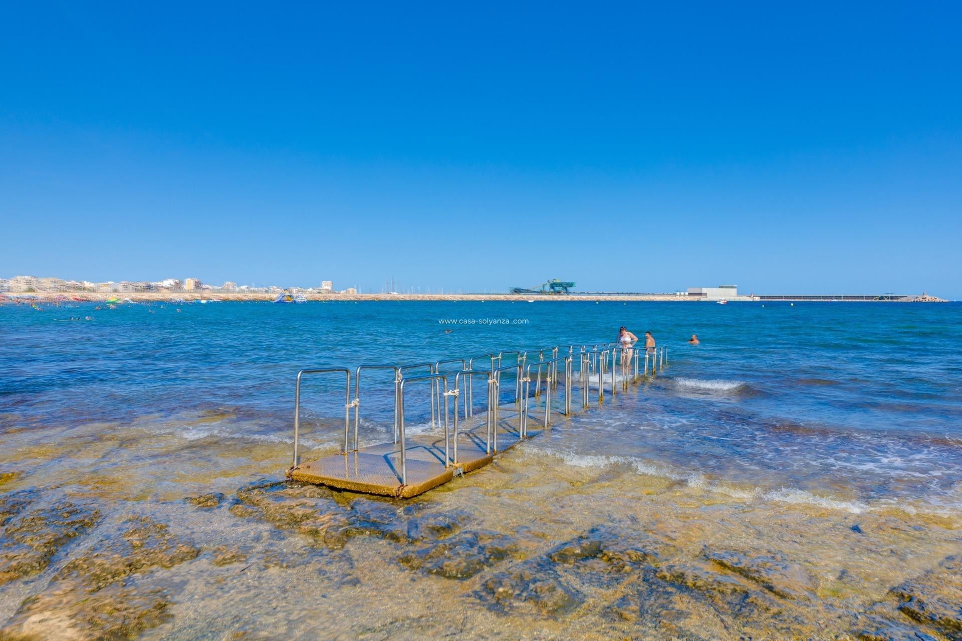 Resale - Apartment / flat - Torrevieja - Acequion