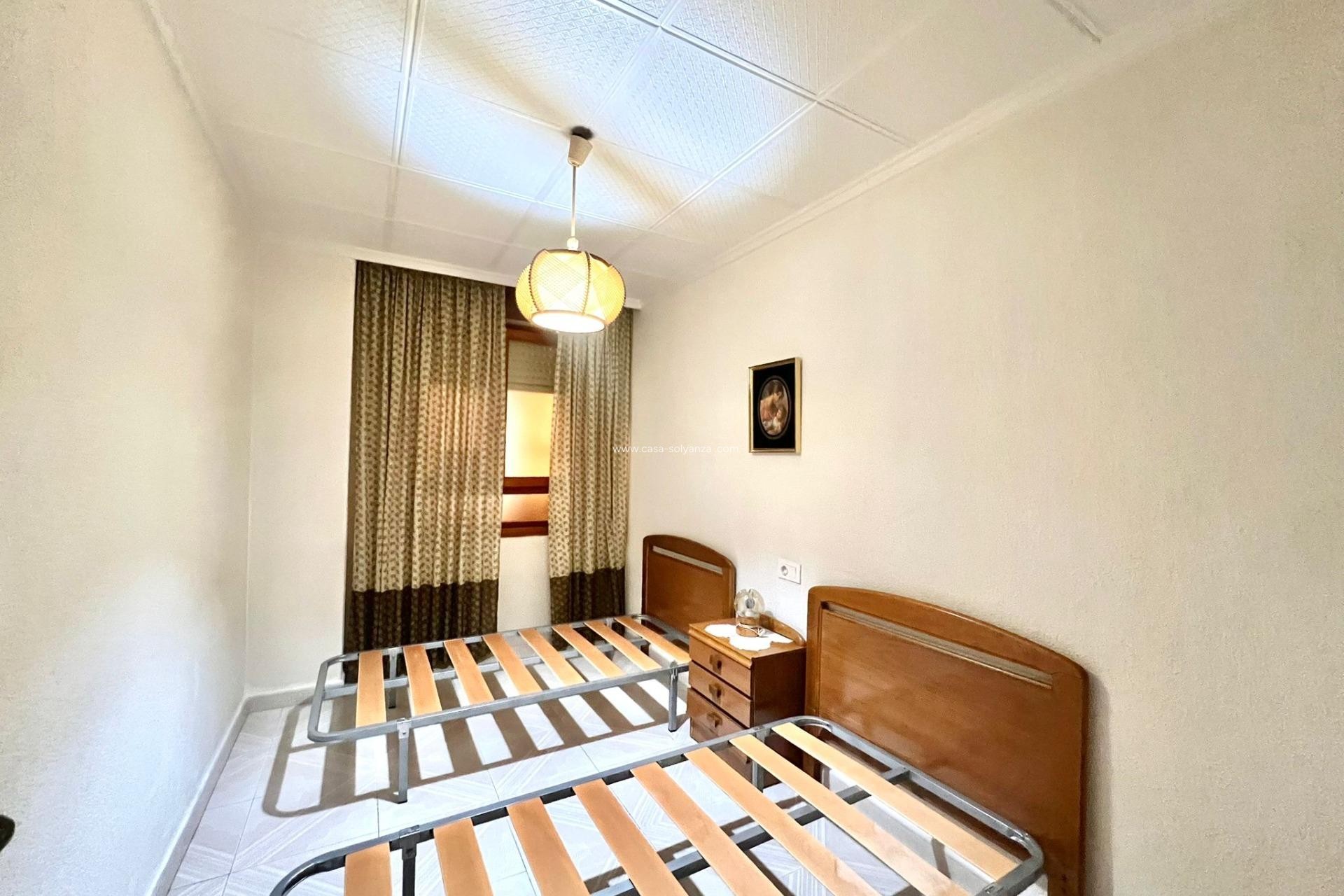 Resale - Apartment / flat - Torrevieja - Acequion
