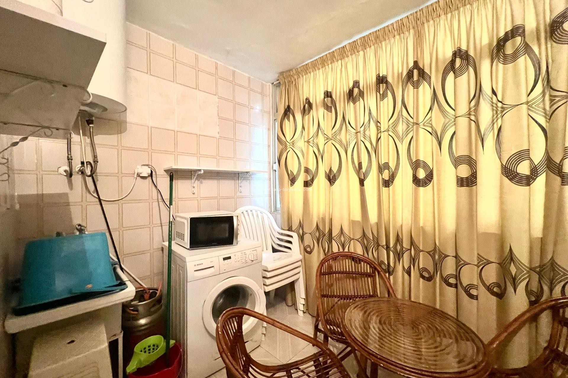 Resale - Apartment / flat - Torrevieja - Acequion