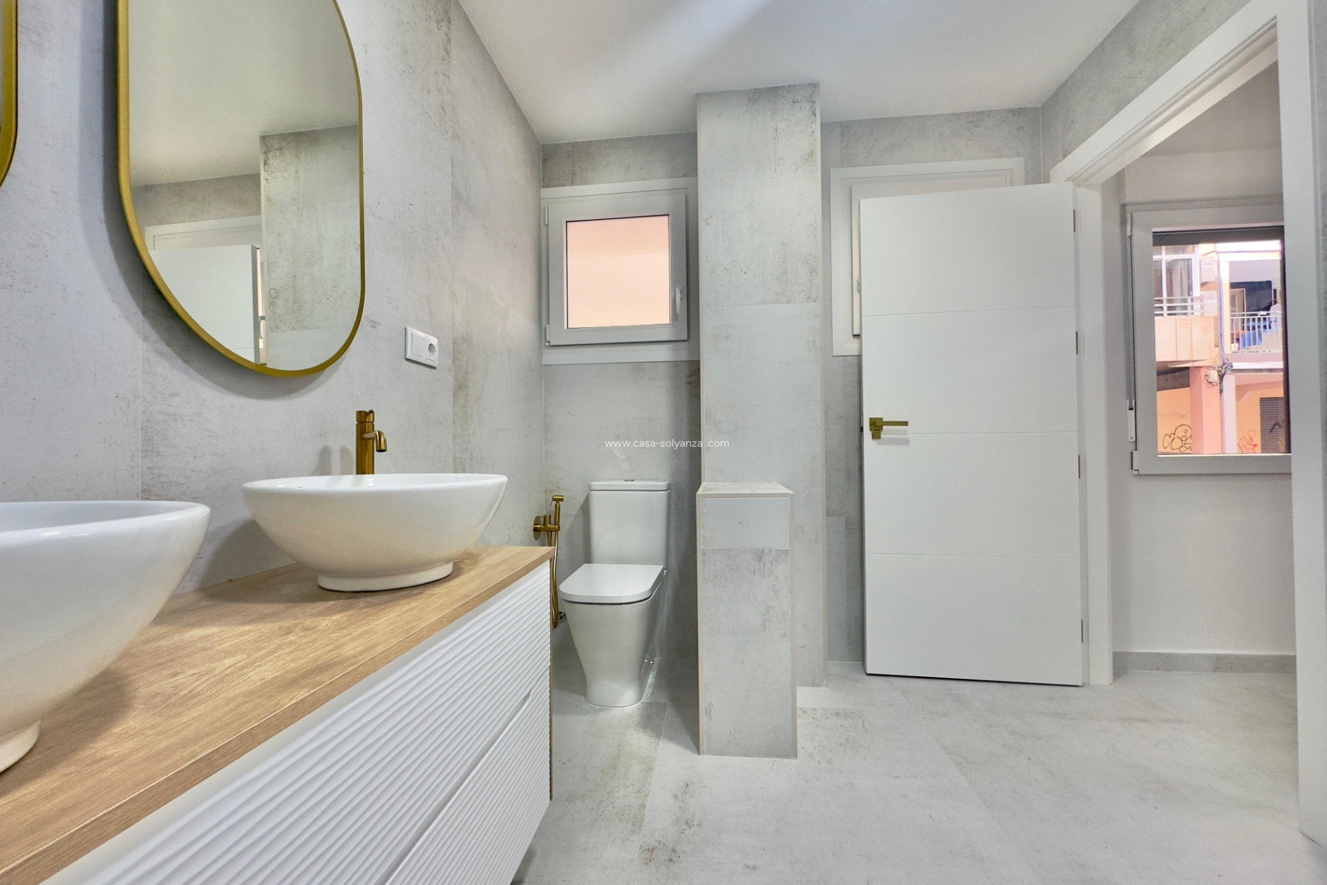 Resale - Apartment / flat - Torrevieja - Acequion