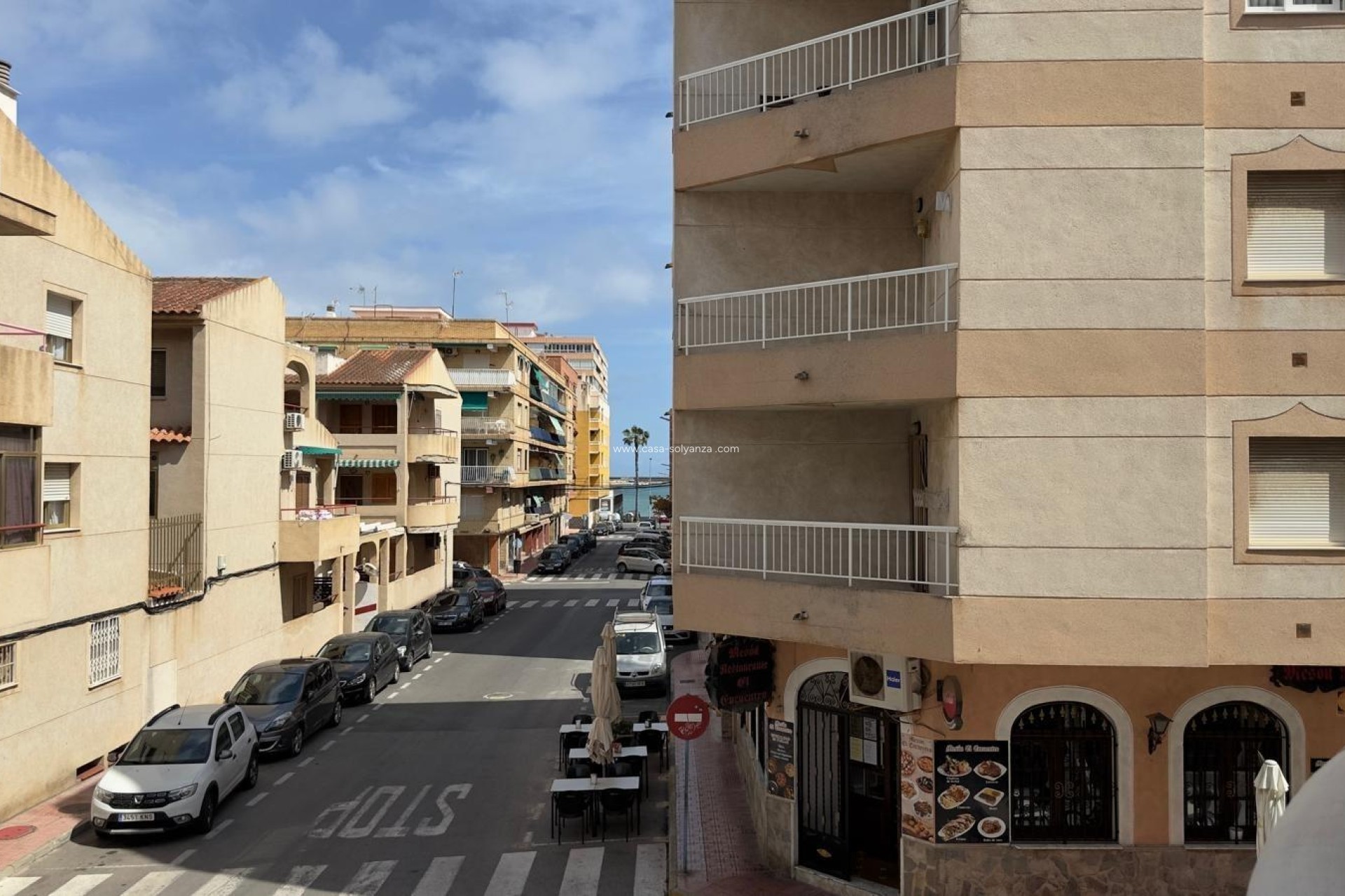 Resale - Apartment / flat - Torrevieja - Acequion