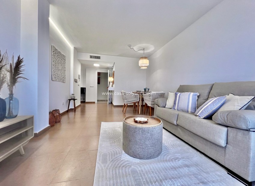 Resale - Apartment / flat - Torrevieja - Acequion