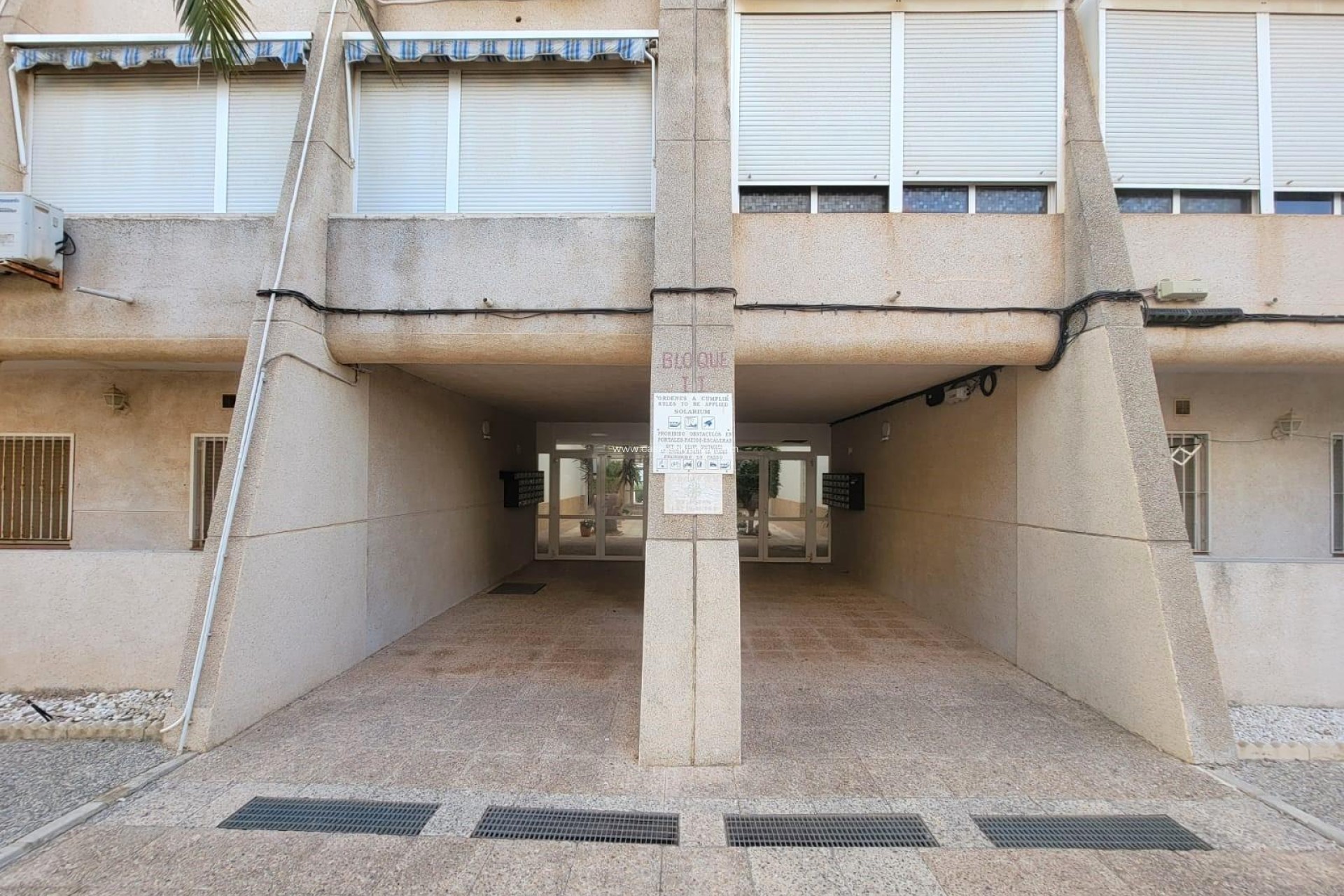 Resale - Apartment / flat - Torrevieja - Aguas nuevas