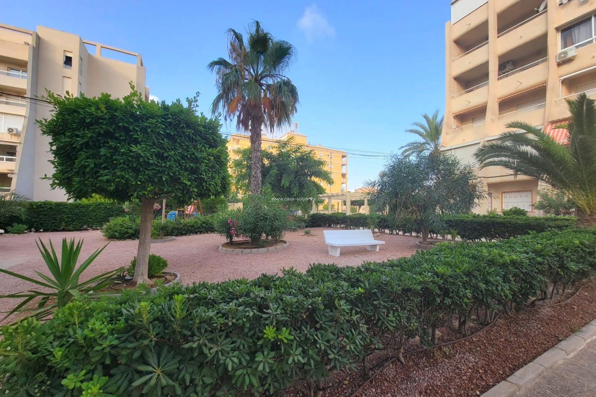 Resale - Apartment / flat - Torrevieja - Aguas nuevas