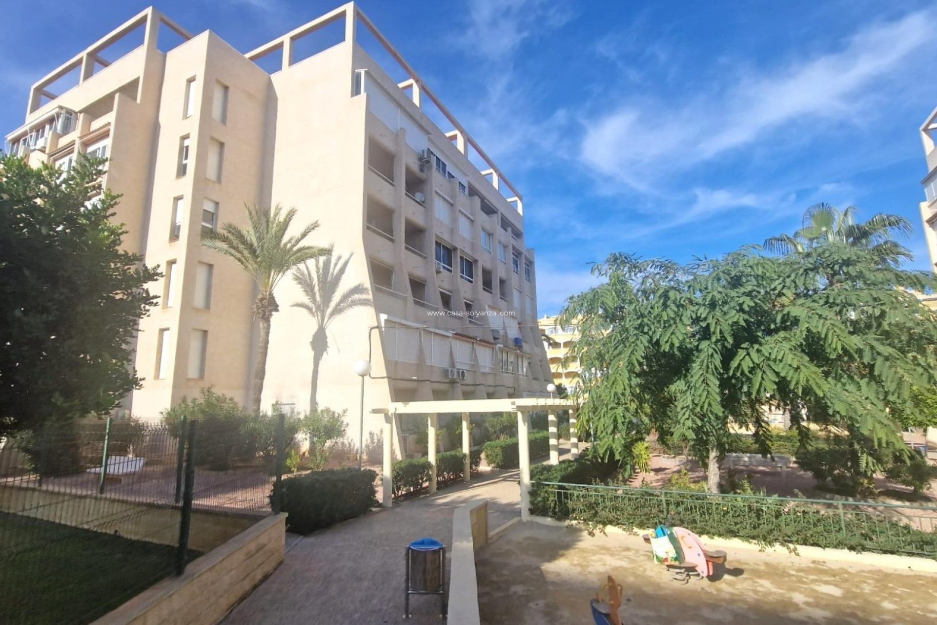 Resale - Apartment / flat - Torrevieja - Aguas nuevas