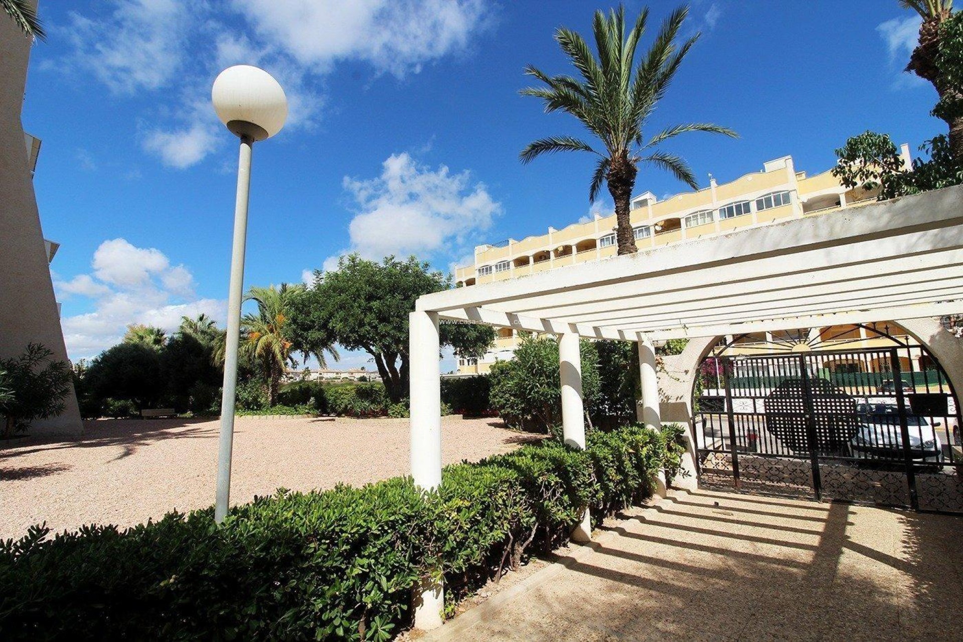 Resale - Apartment / flat - Torrevieja - Aguas nuevas