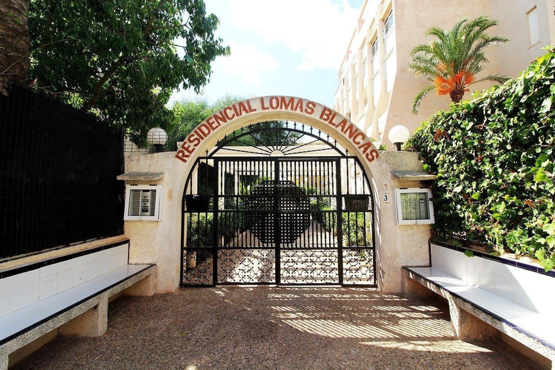 Resale - Apartment / flat - Torrevieja - Aguas nuevas
