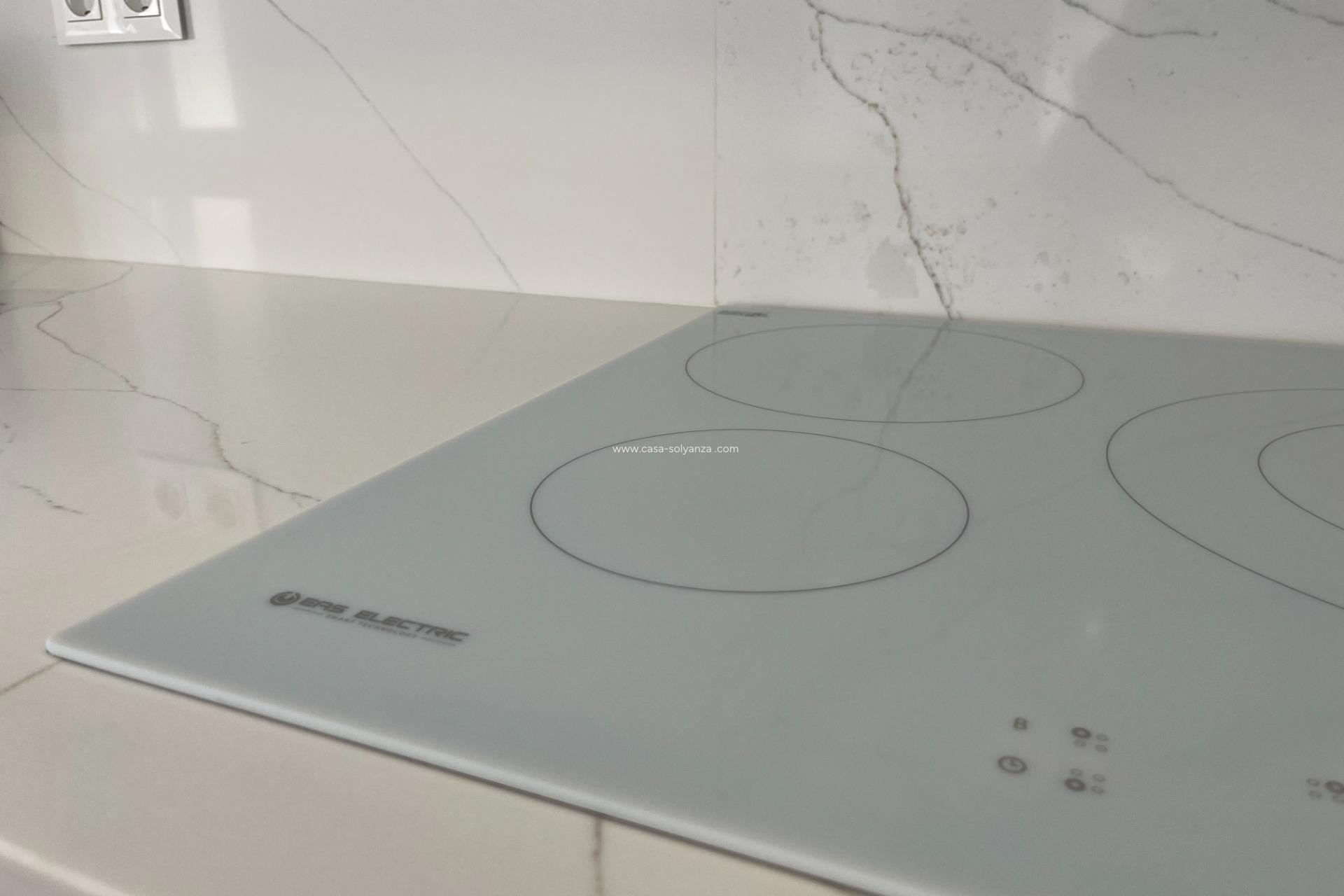 Resale - Apartment / flat - Torrevieja - Aguas nuevas