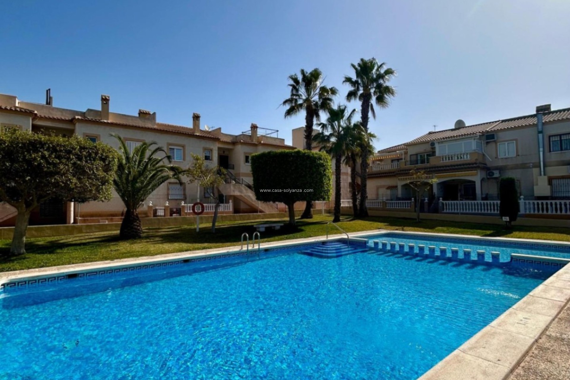 Resale - Apartment / flat - Torrevieja - Aguas nuevas