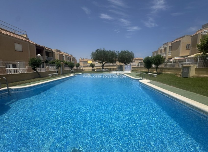 Resale - Apartment / flat - Torrevieja - Auguas Neuvas
