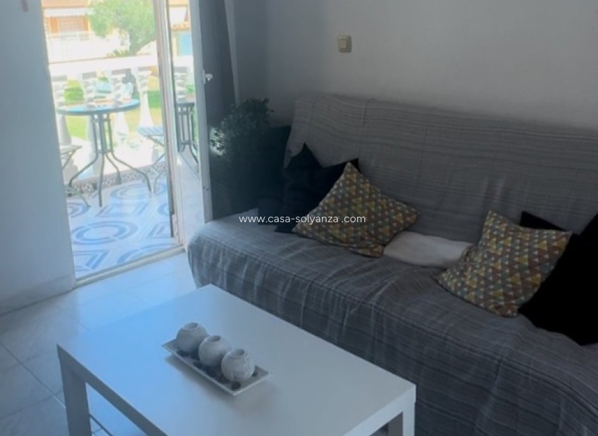 Resale - Apartment / flat - Torrevieja - Auguas Neuvas