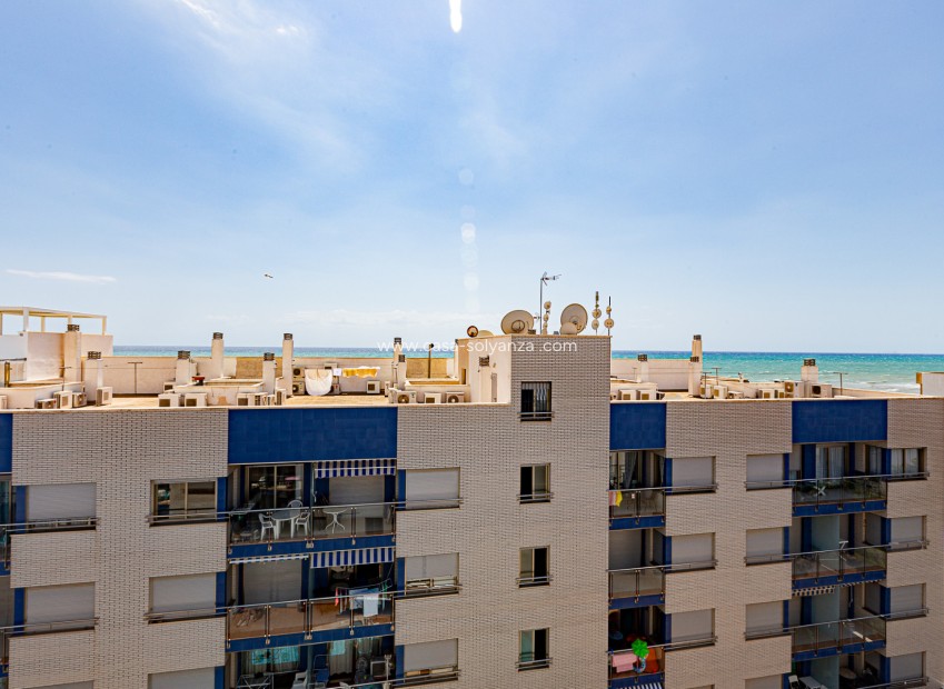 Resale - Apartment / flat - Torrevieja - Beach