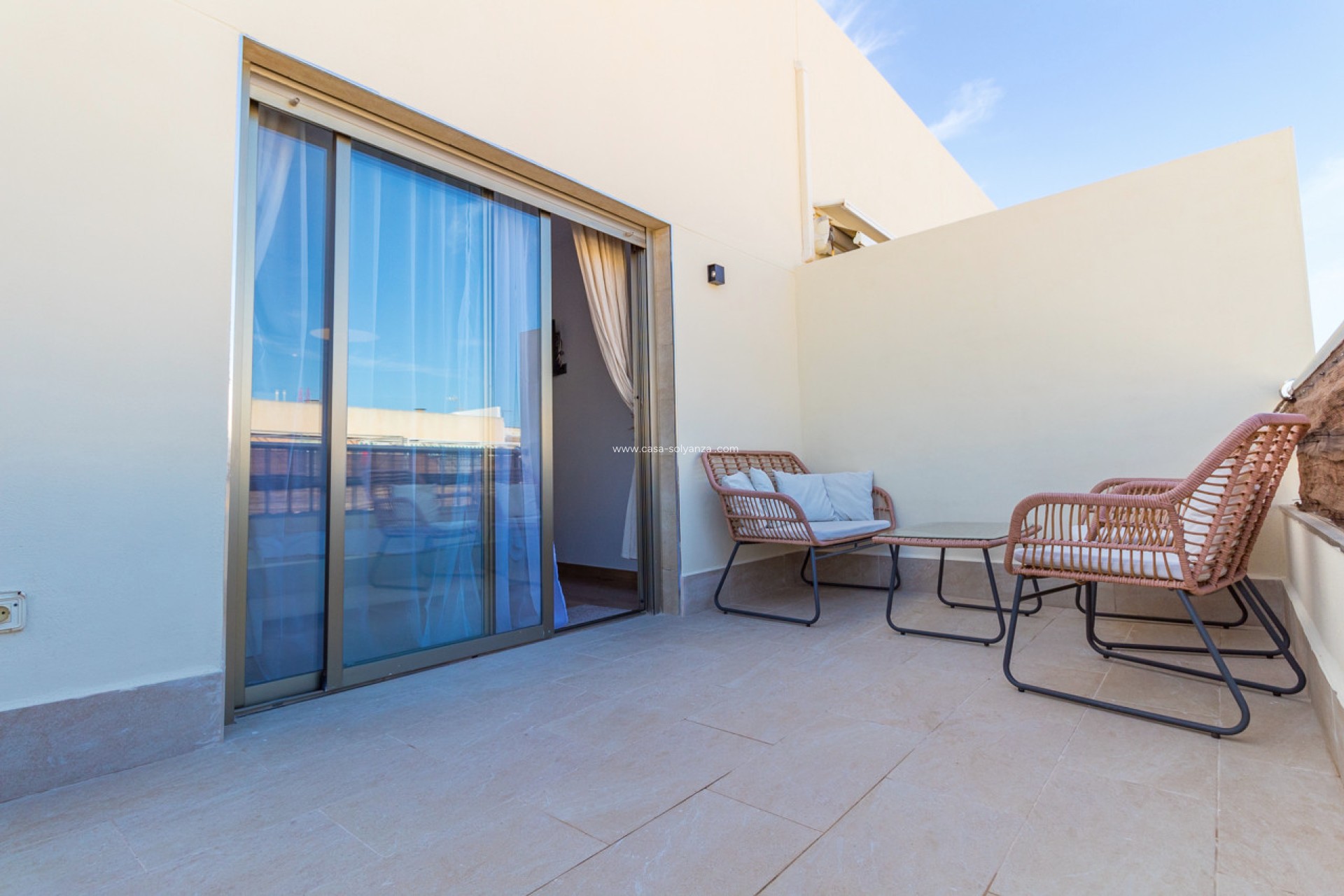 Resale - Apartment / flat - Torrevieja - Beach