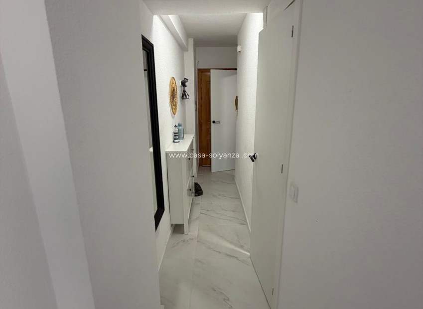 Resale - Apartment / flat - Torrevieja - Cabo cervera
