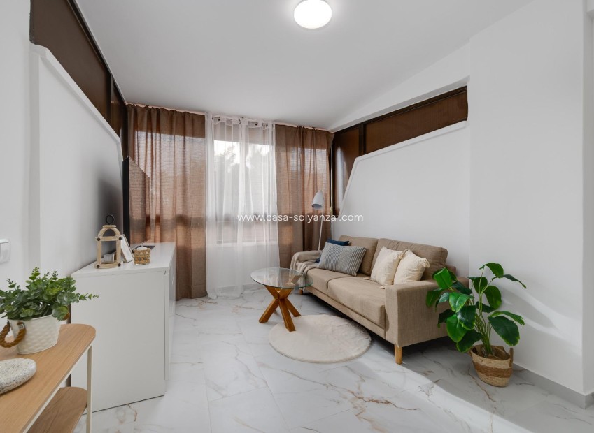 Resale - Apartment / flat - Torrevieja - Cabo cervera