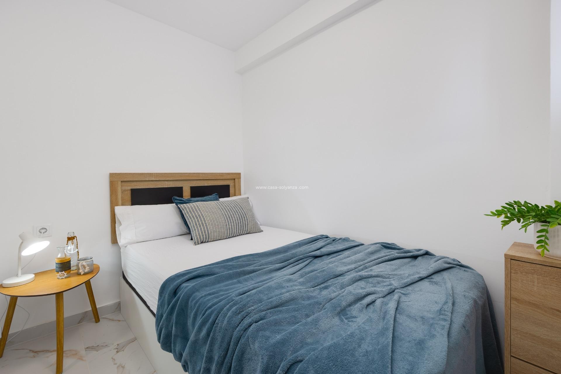 Resale - Apartment / flat - Torrevieja - Cabo cervera