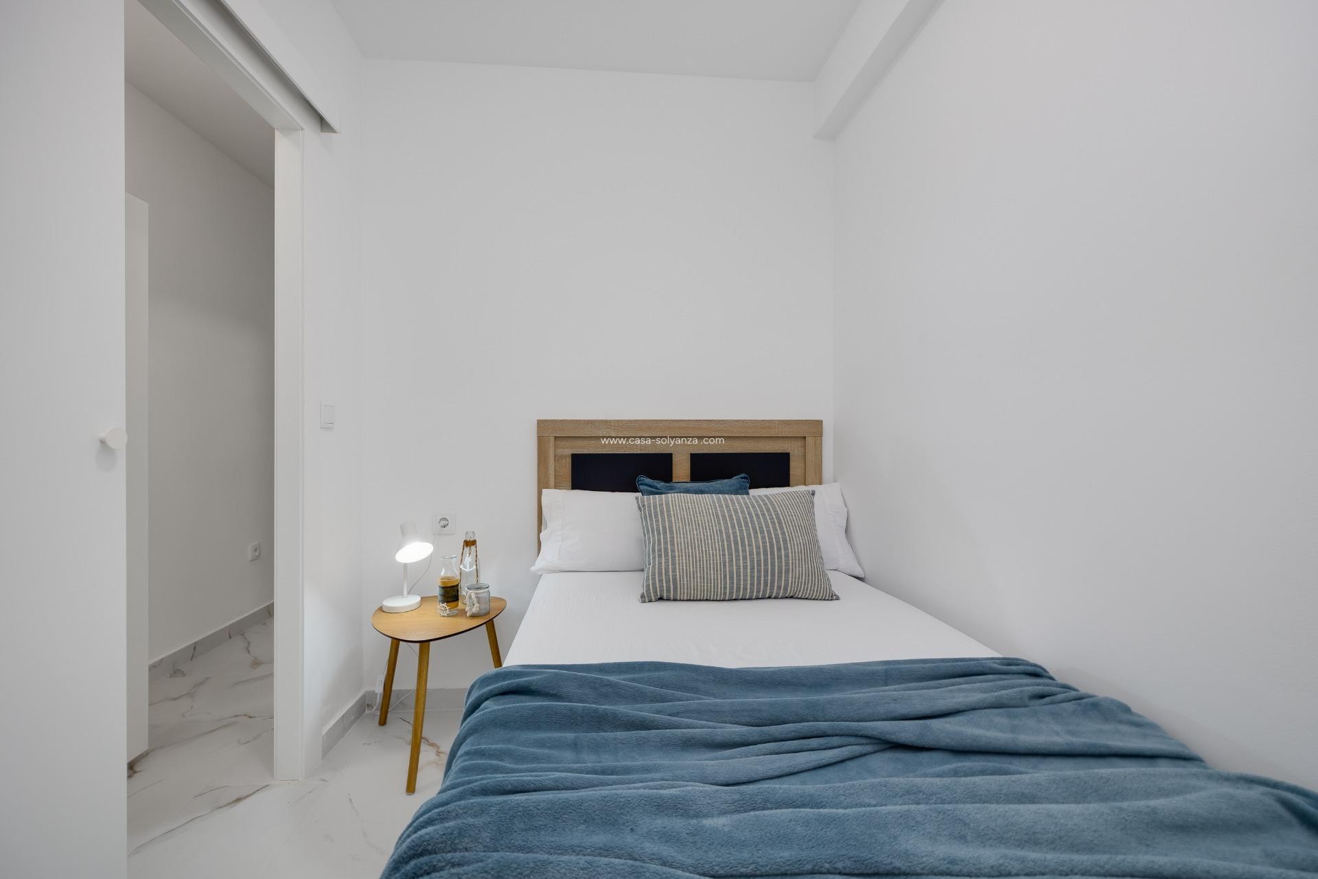 Resale - Apartment / flat - Torrevieja - Cabo cervera