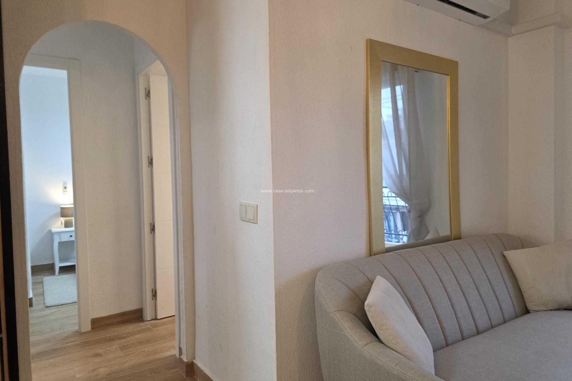 Resale - Apartment / flat - Torrevieja - Cala Ferris