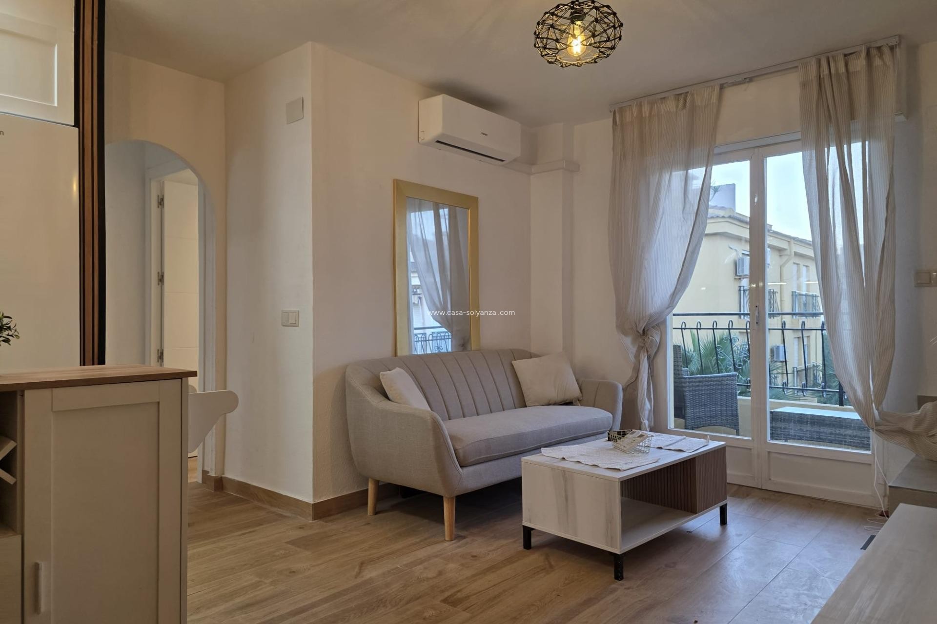 Resale - Apartment / flat - Torrevieja - Cala Ferris