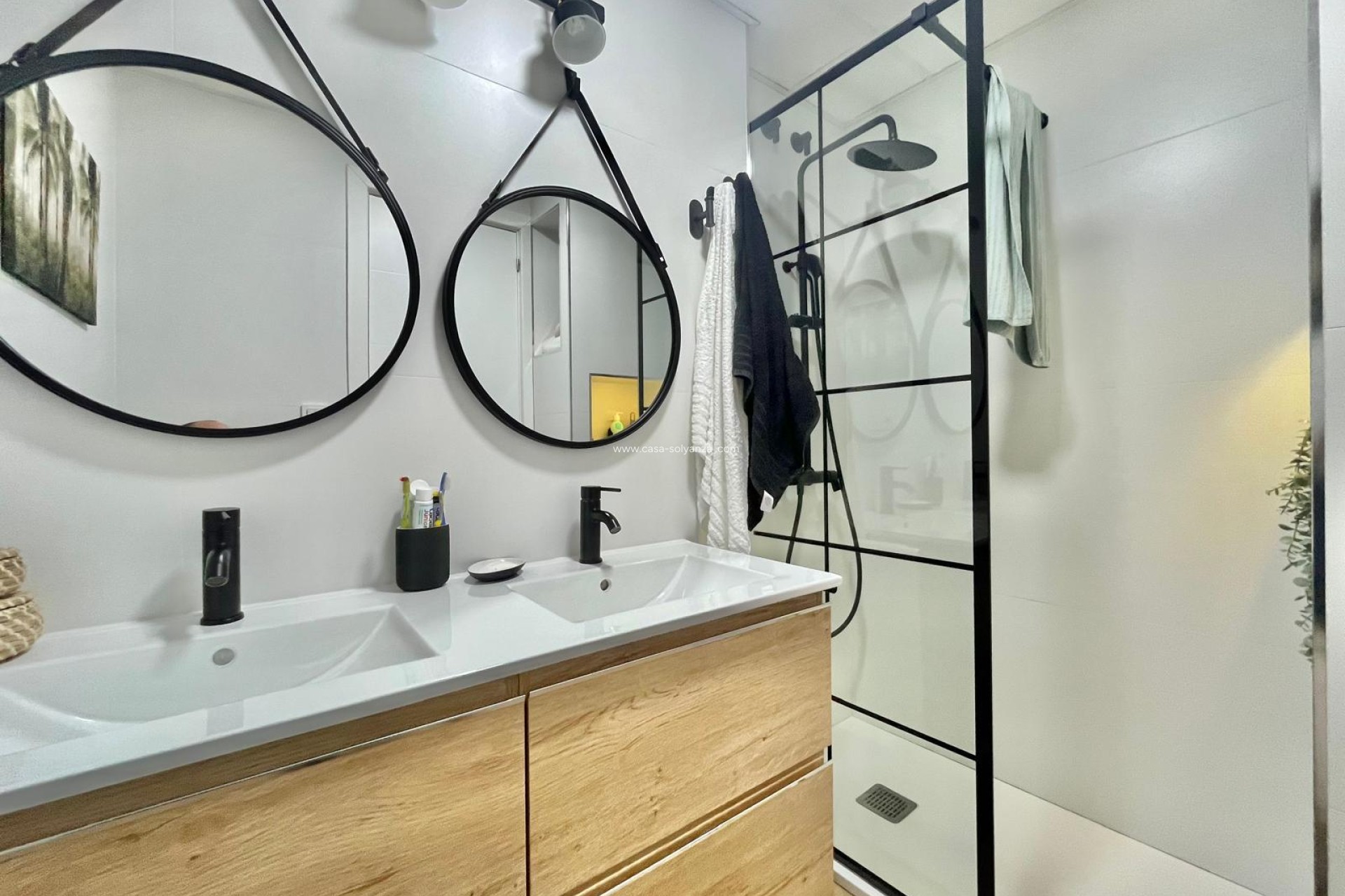 Resale - Apartment / flat - Torrevieja - Calas Blanca