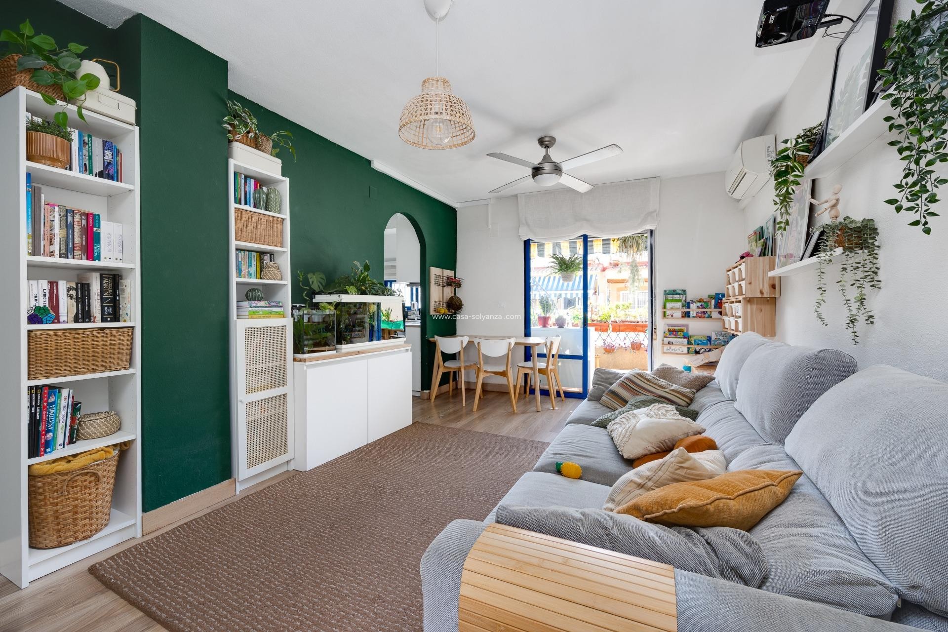 Resale - Apartment / flat - Torrevieja - Calas Blanca