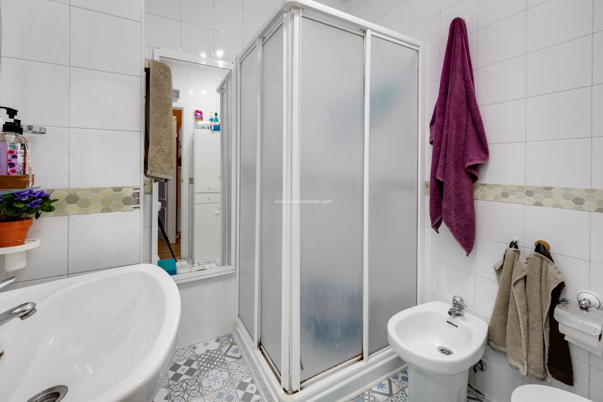 Resale - Apartment / flat - Torrevieja - Calas Blanca