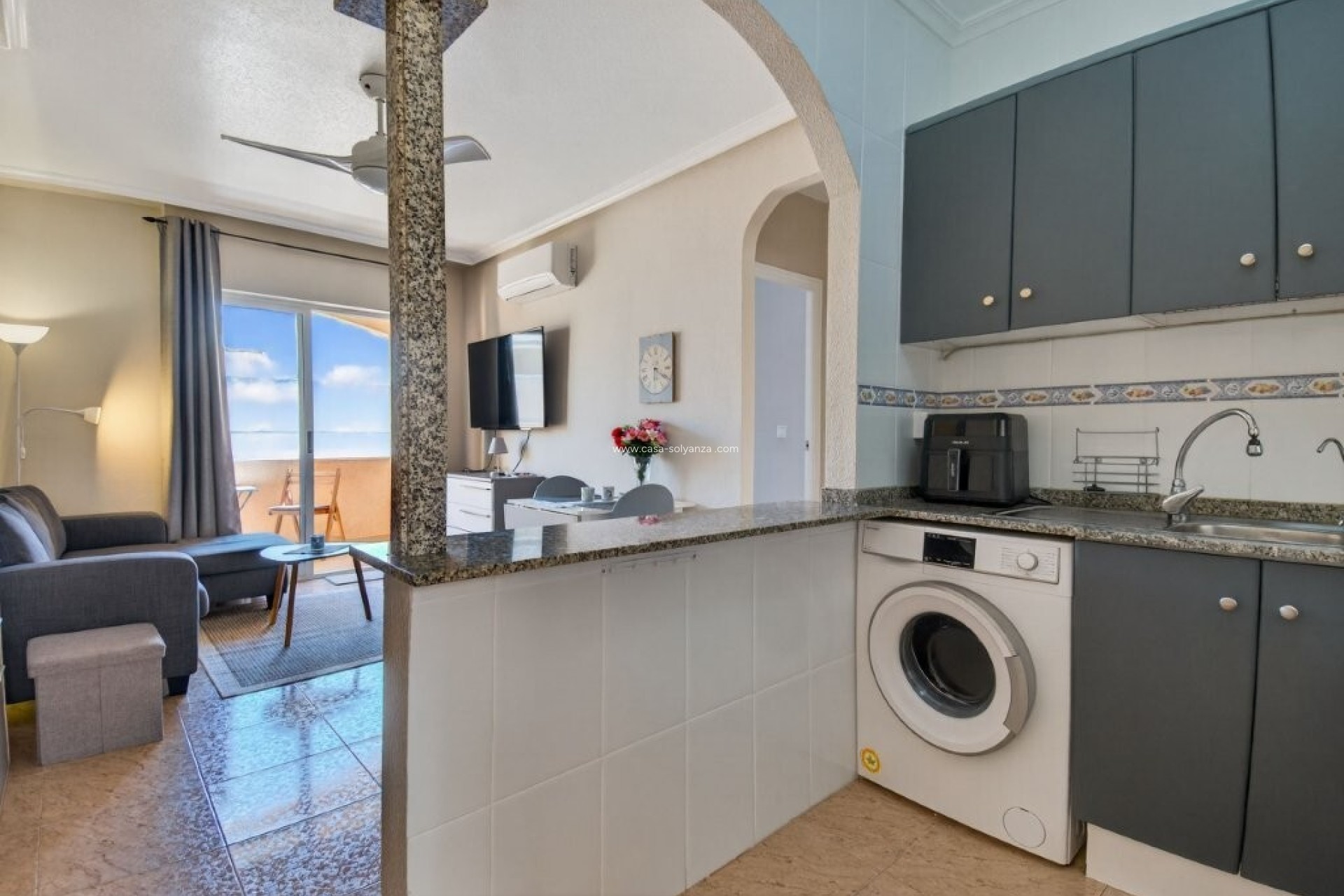 Resale - Apartment / flat - Torrevieja - Calas Blanca