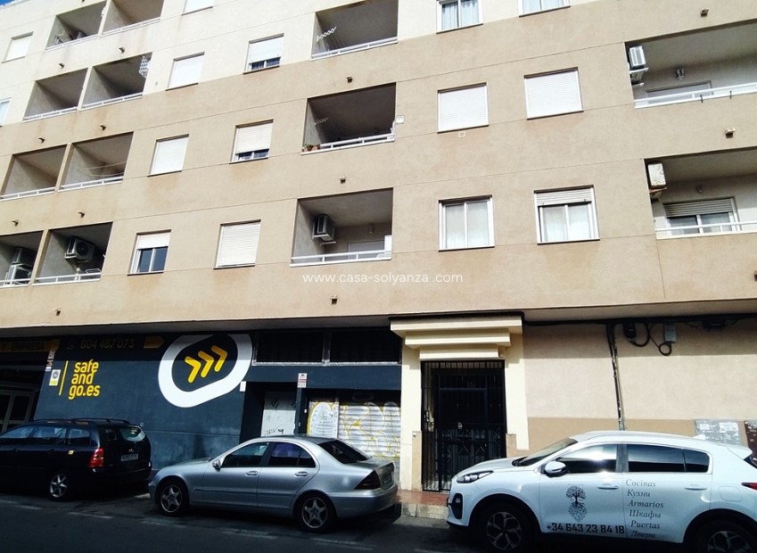 Resale - Apartment / flat - Torrevieja - CASCO URBANO