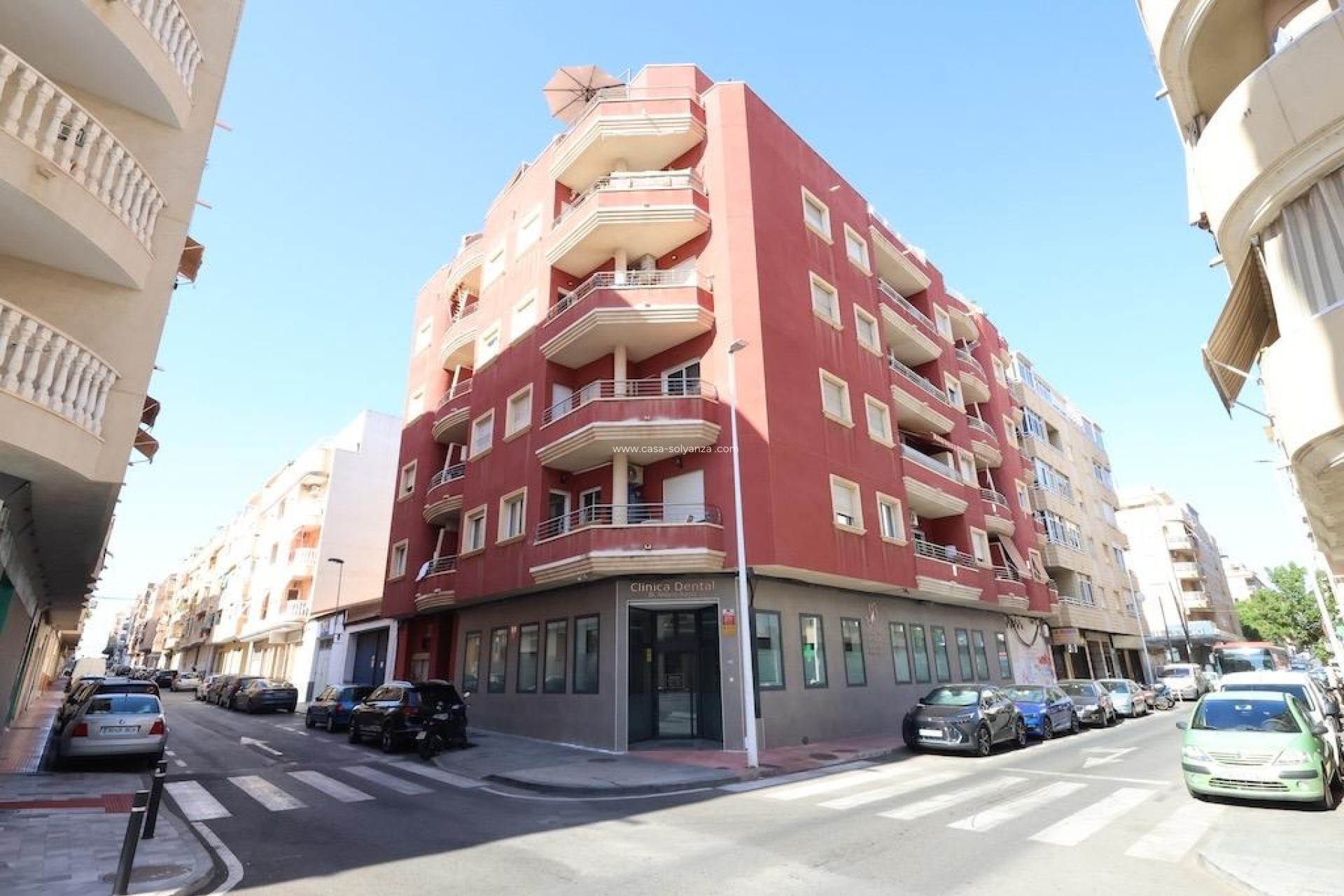 Resale - Apartment / flat - Torrevieja - Center