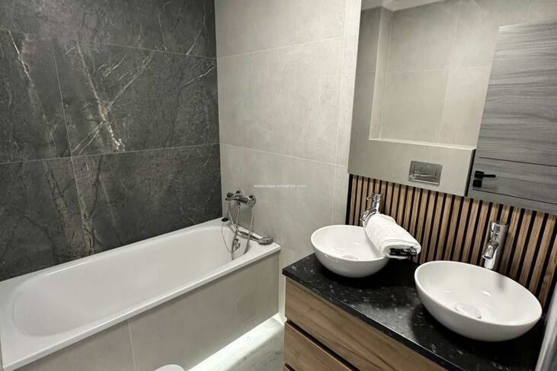 Resale - Apartment / flat - Torrevieja - Center