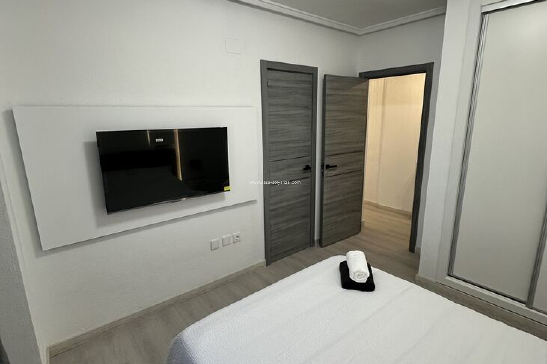 Resale - Apartment / flat - Torrevieja - Center