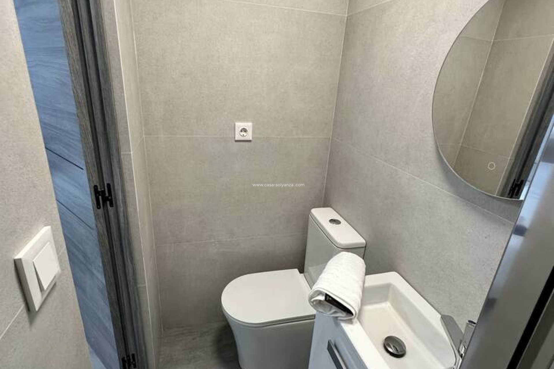 Resale - Apartment / flat - Torrevieja - Center