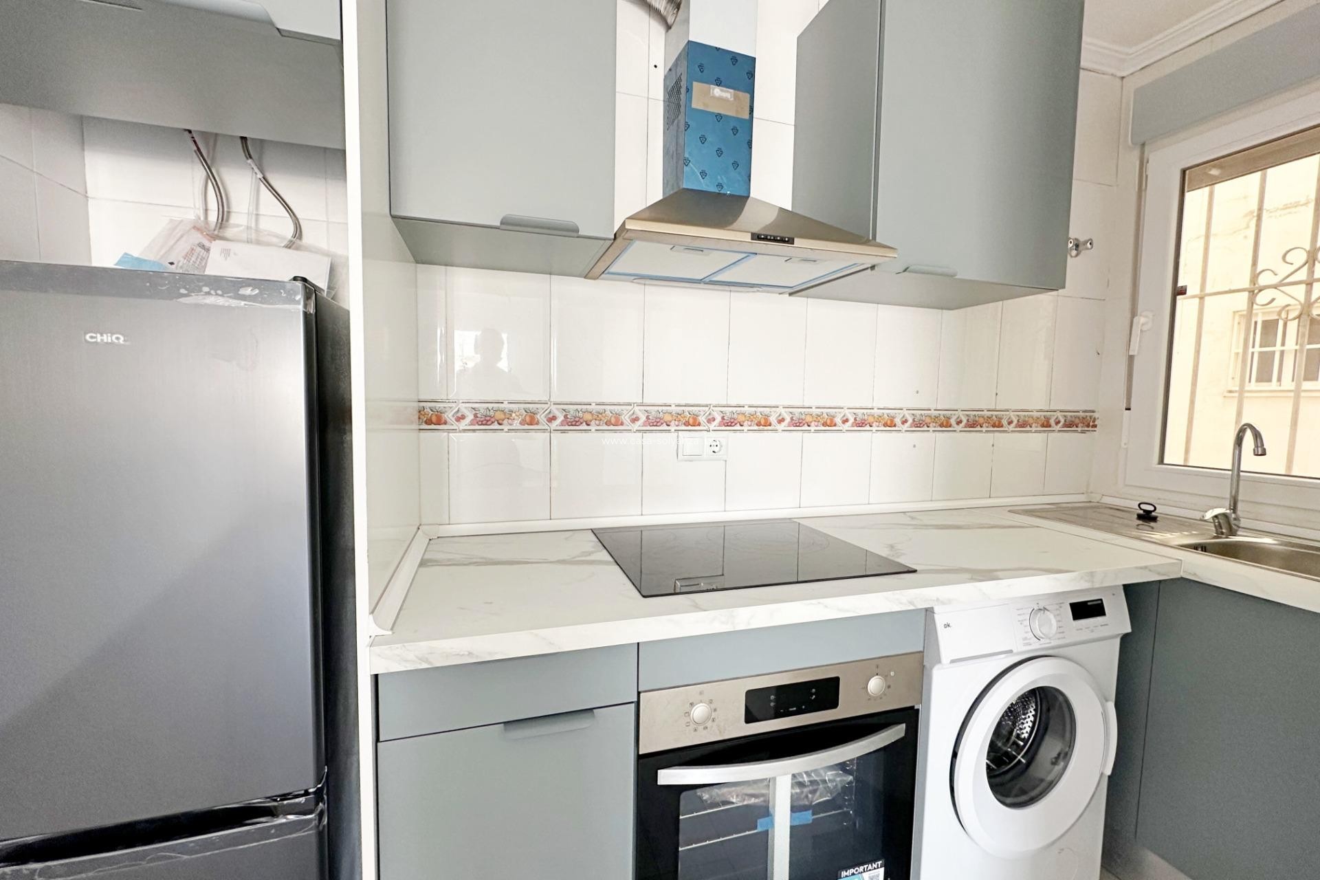 Resale - Apartment / flat - Torrevieja - Center