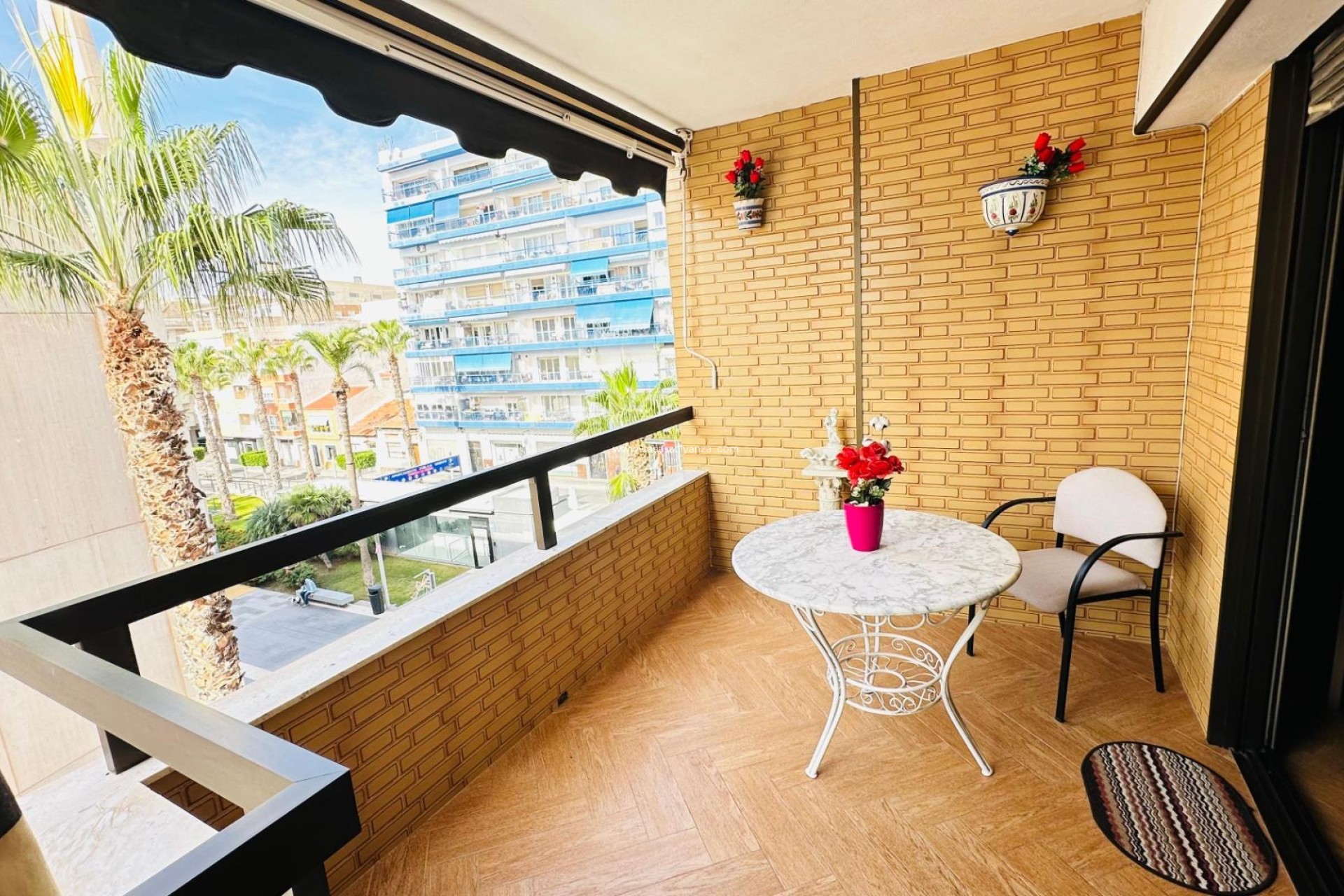 Resale - Apartment / flat - Torrevieja - Center