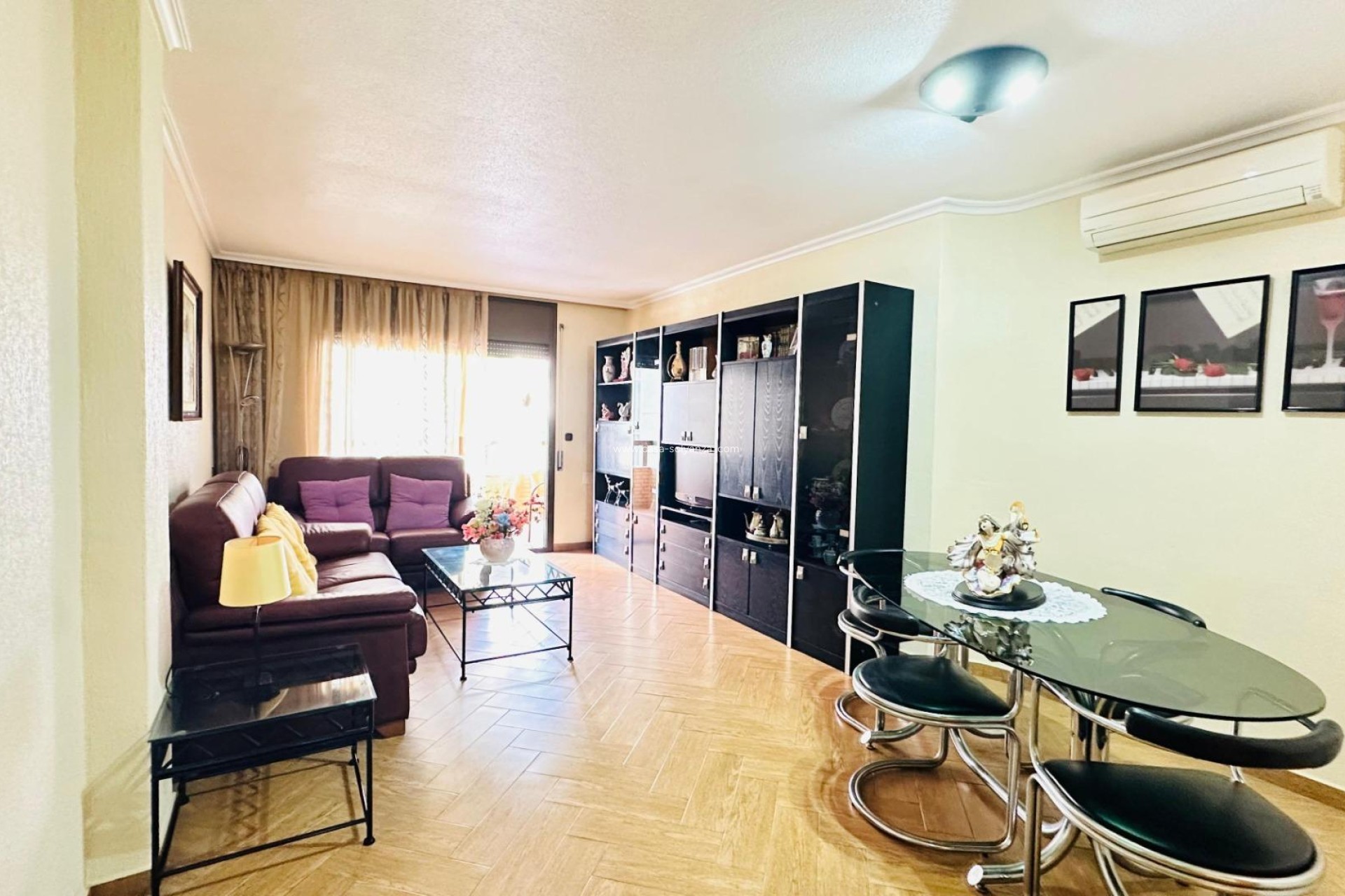 Resale - Apartment / flat - Torrevieja - Center