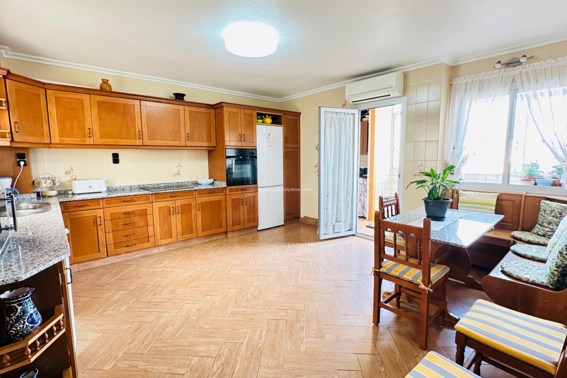 Resale - Apartment / flat - Torrevieja - Center