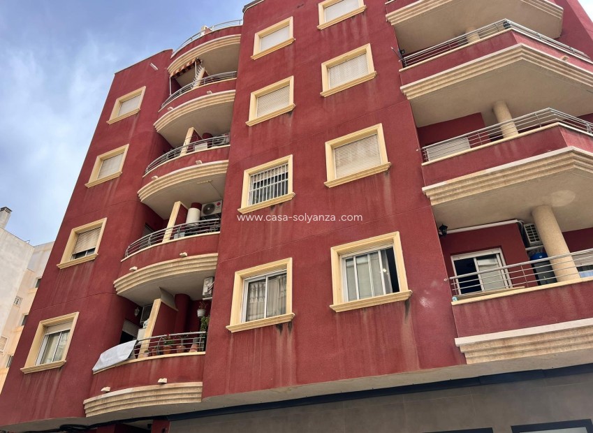 Resale - Apartment / flat - Torrevieja - Center